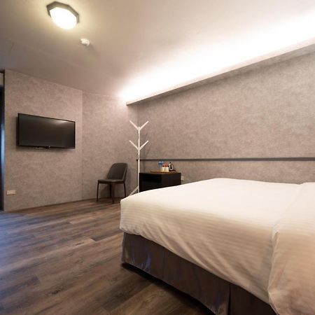 Motel 東旅驛棧 Jiaoxi Zewnętrze zdjęcie