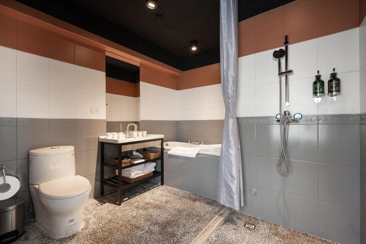 Motel 東旅驛棧 Jiaoxi Zewnętrze zdjęcie