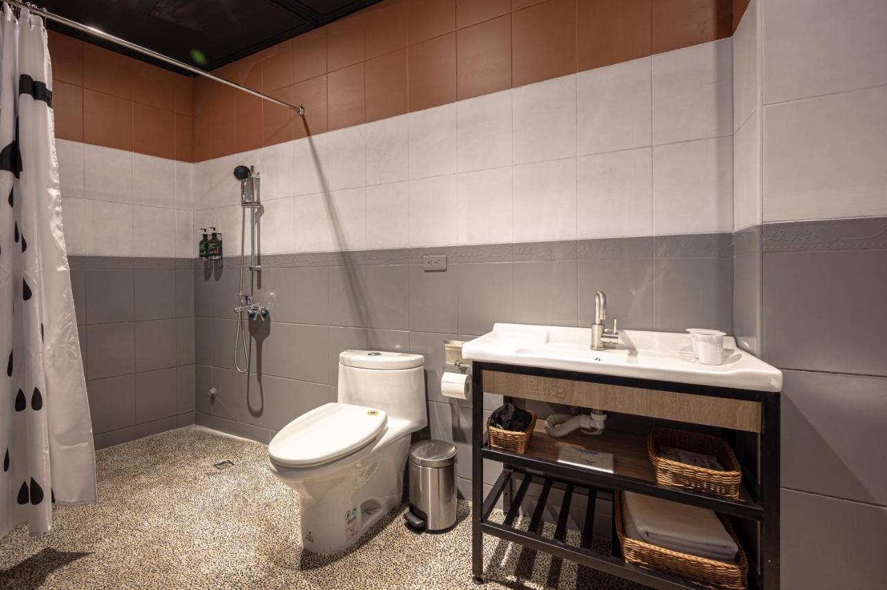 Motel 東旅驛棧 Jiaoxi Zewnętrze zdjęcie