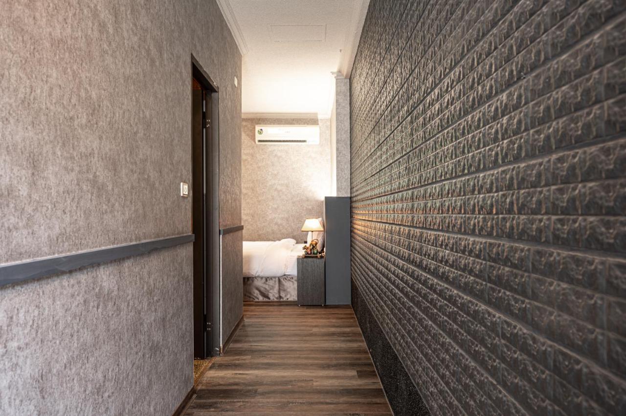 Motel 東旅驛棧 Jiaoxi Zewnętrze zdjęcie
