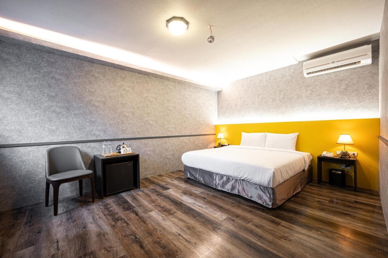Motel 東旅驛棧 Jiaoxi Zewnętrze zdjęcie